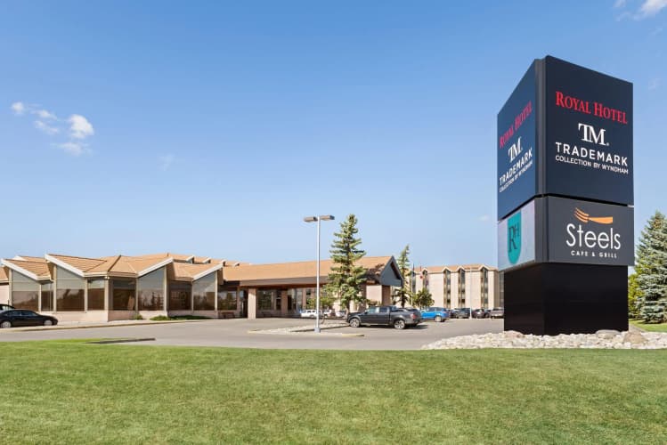 Royal Hotel West Edmonton, Trademark Collection By Wyndham photo 1