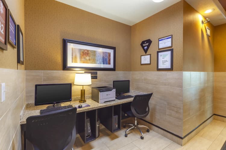 Best Western Plus Sherwood Park Inn & Suites photo 4