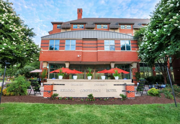 Kellogg Conference Hotel At Gallaudet University photo 2