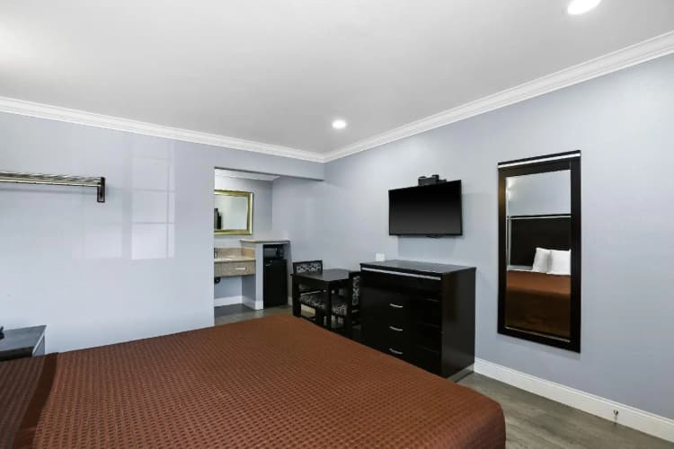 3Rd Avenue Inn photo 5