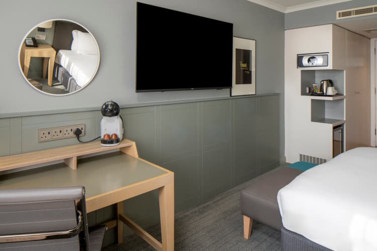 Holiday Inn Edinburgh photo 4