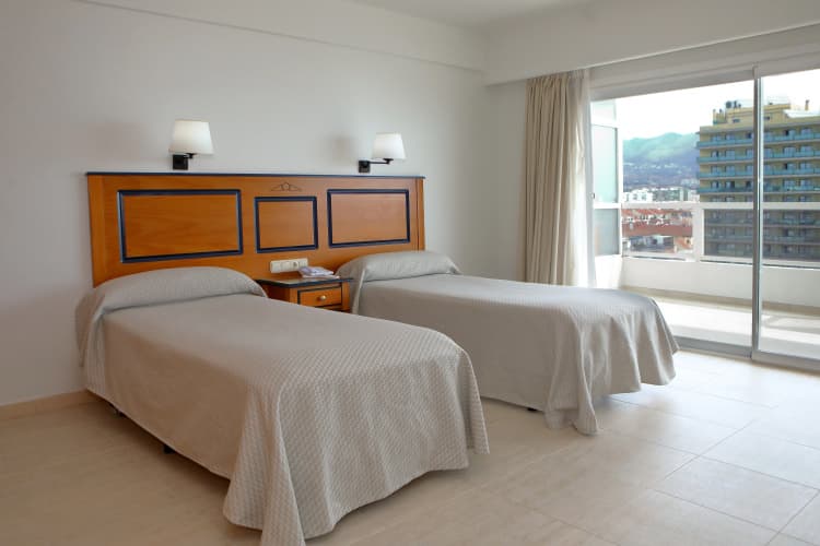 Hotel Apartamentos PYR Fuengirola photo 5