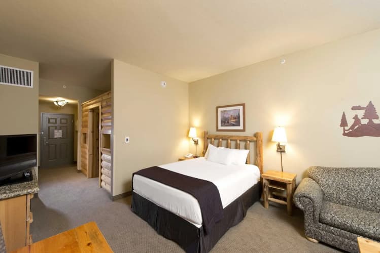Great Wolf Lodge Grand Mound photo 4