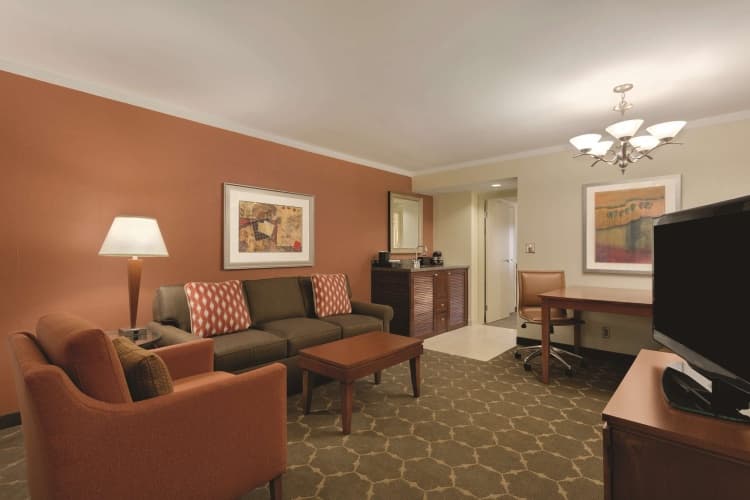 Embassy Suites by Hilton Denver Tech Center photo 5