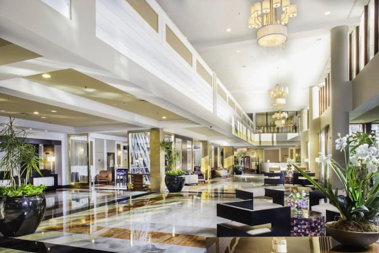 Laguardia Plaza Hotel photo 3