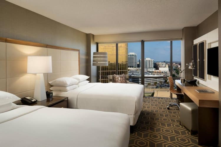 DoubleTree by Hilton Hotel Dallas - Campbell Centre, photo 4