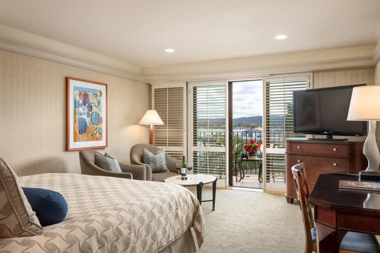 Monterey Bay Inn photo 4