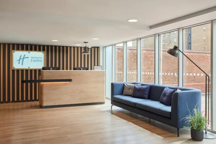 Holiday Inn Express Limehouse photo 3