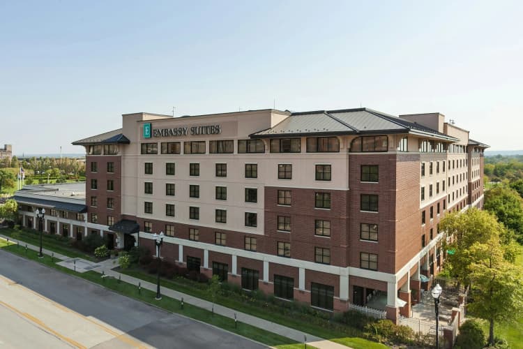 Embassy Suites by Hilton Omaha Downtown Old Market photo 2