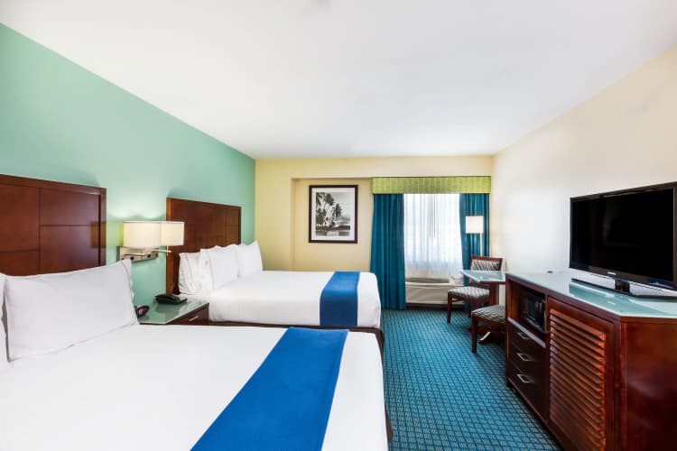 Holiday Inn Express San Diego Seaworl-Beach Area (Ex-Comfort Inn) photo 3