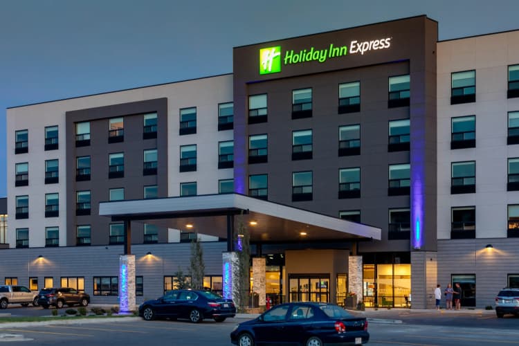 Holiday Inn Express Lethbridge Southeast photo 2