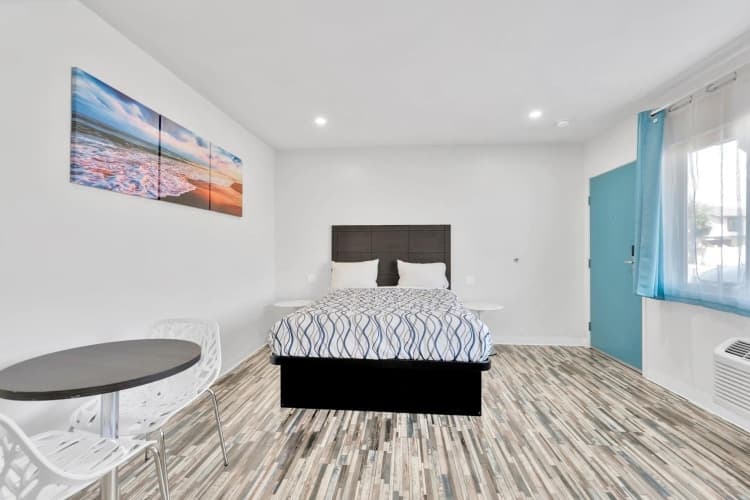 Tradewinds Motel photo 3