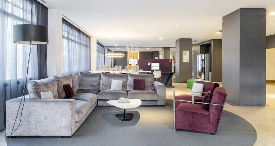 Hotel Ilunion Romareda photo 3