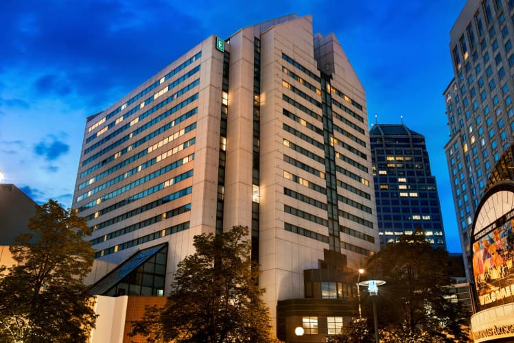 Embassy Suites by Hilton Indianapolis Downtown photo 2