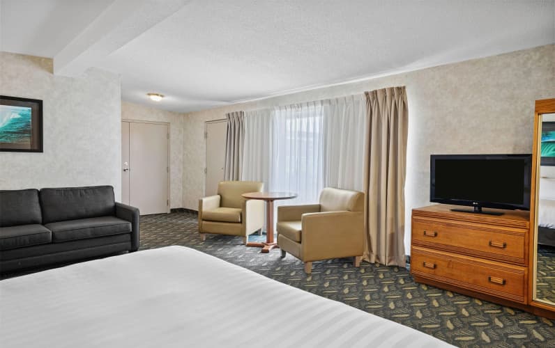 Travelodge by Wyndham Niagara Falls At the Falls photo 4