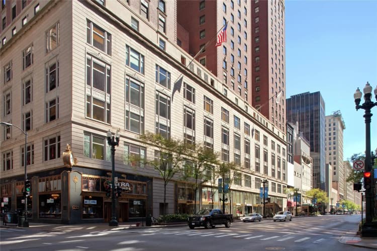 Palmer House, a Hilton Hotel photo 2