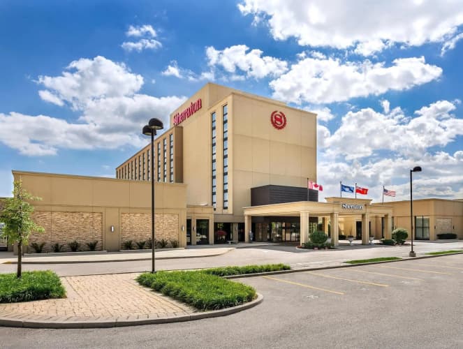 Sheraton Toronto Airport Hotel & Conference Center photo 2