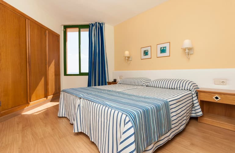 Globales Apartamentos Nova photo 4