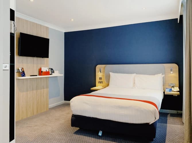 Holiday Inn Express London - Victoria photo 5