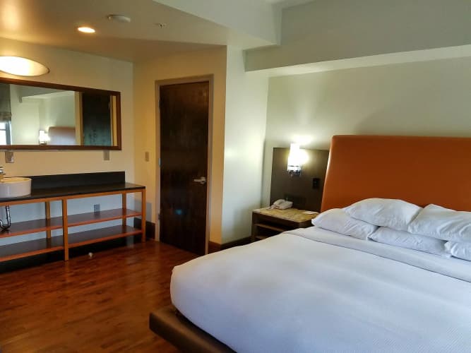 The Tudor Arms Hotel Cleveland - a DoubleTree by Hilton, photo 5