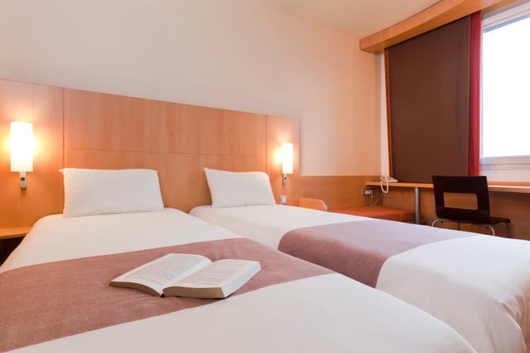 Ibis Zurich Messe-airport photo 4