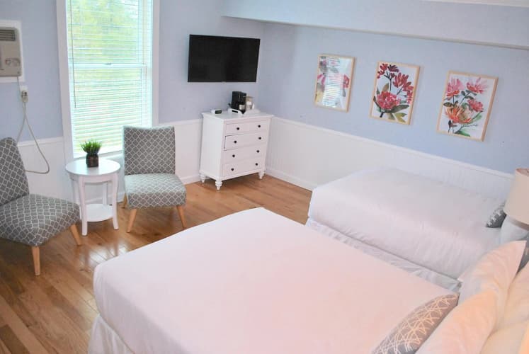 Island House Hotel photo 4