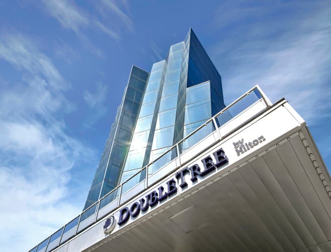 DoubleTree by Hilton Edmonton Downtown photo 2