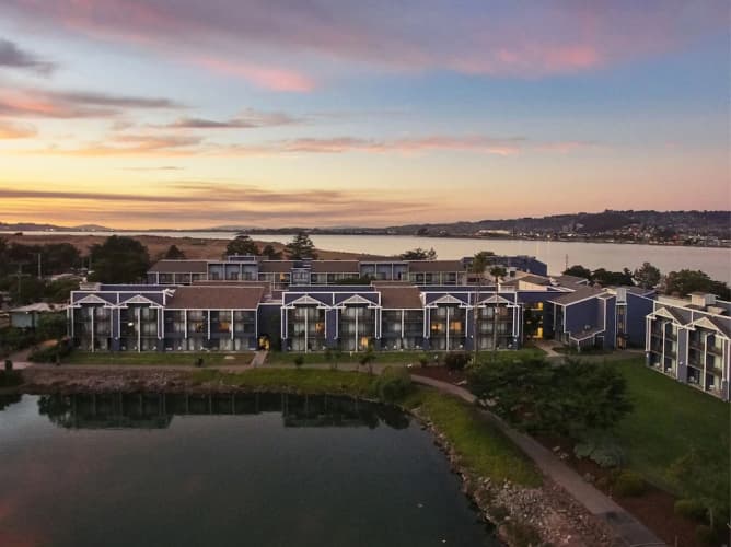 DoubleTree by Hilton Hotel Berkeley Marina, photo 2