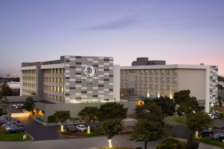 DoubleTree by Hilton San Francisco South Airport Blvd photo 2