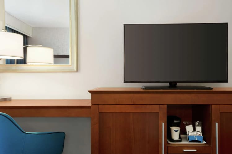 Hampton Inn & Suites Rosemont Chicago O'Hare photo 3