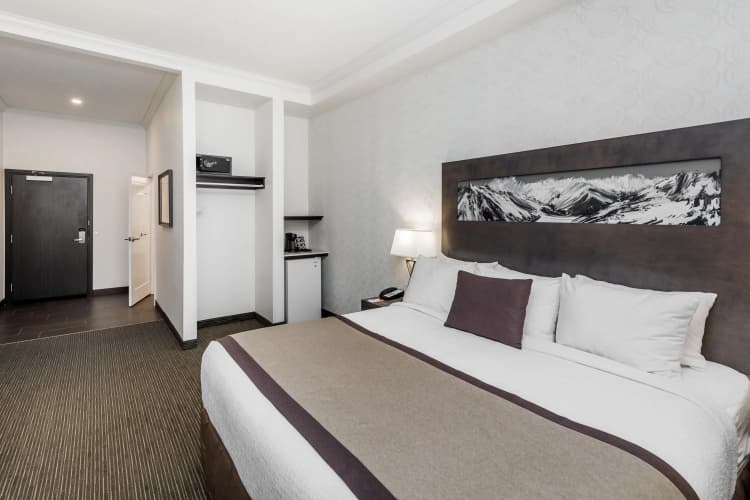 Ramada by Wyndham Revelstoke photo 5