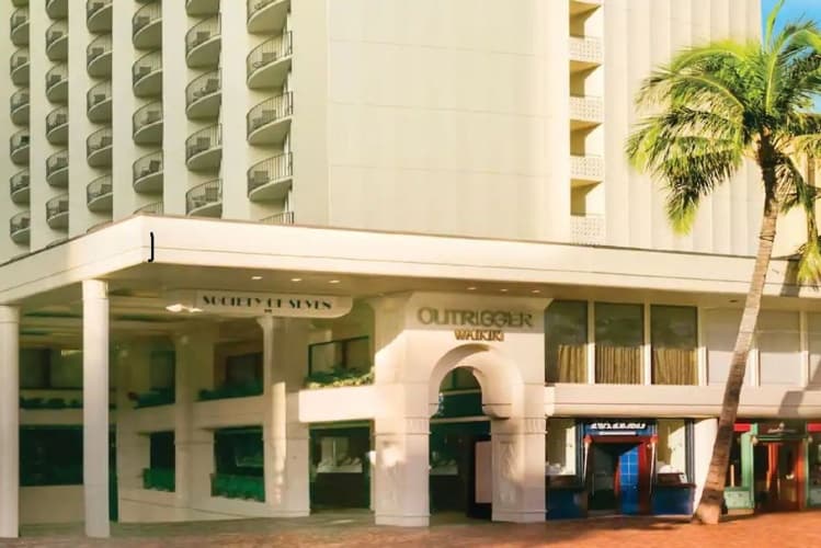 OUTRIGGER Waikiki Beach Resort photo 2