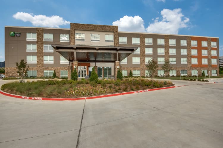Holiday Inn Express Suites Dallas North Addison photo 2