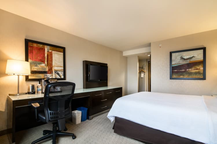 Holiday Inn Vancouver-Centre (Broadway) photo 4