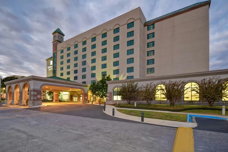 Embassy Suites by Hilton Montgomery Hotel & Conference Cente photo 2