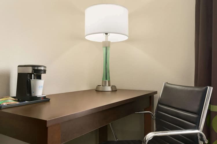 Super 8 By Wyndham Ajax/Toronto, photo 5