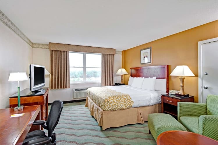 Days Hotel And Conference Center Methuen Ma, photo 3