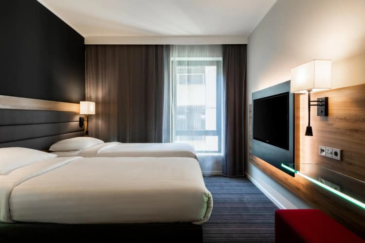 Moxy London Heathrow Airport photo 5