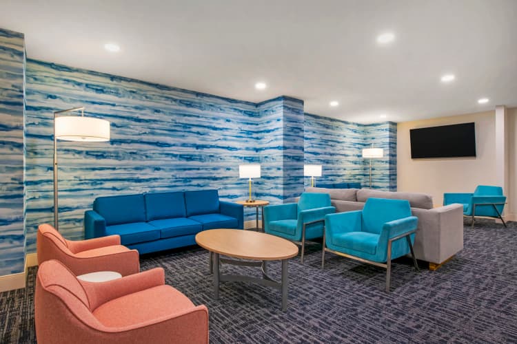 Holiday Inn Orlando - Disney Springs Area photo 3
