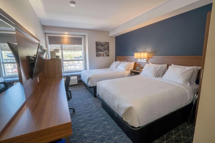 Microtel Inn & Suites By Wyndham Kelowna photo 4