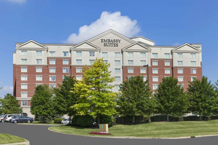 Embassy Suites by Hilton Cleveland Rockside photo 2