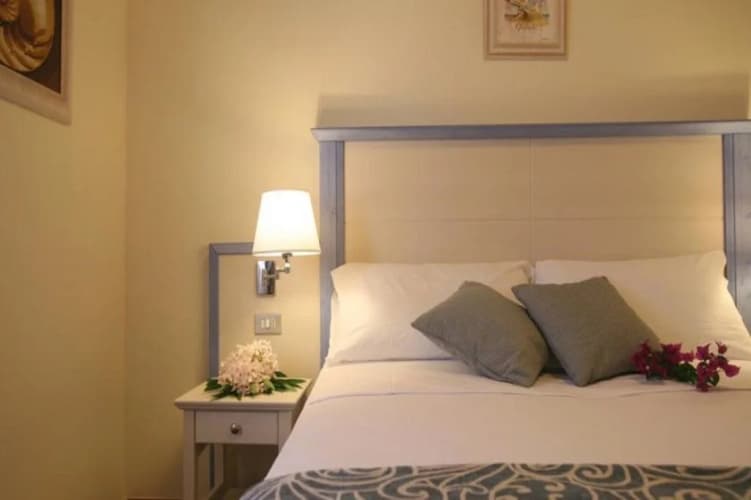 Blu Hotel Laconia Village photo 3