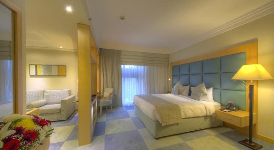 The Leela Hotel photo 4