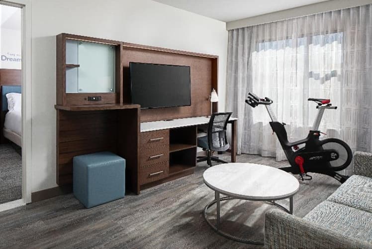 EVEN Hotels  Shenandoah - The Woodlands, an IHG Hotel photo 4