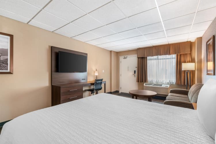 Best Western Plus Mission City Lodge photo 4