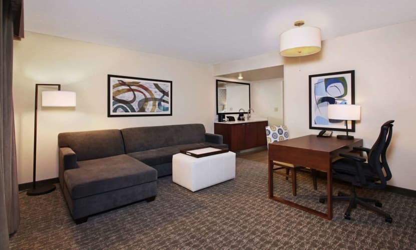 Embassy Suites by Hilton Anaheim North photo 4