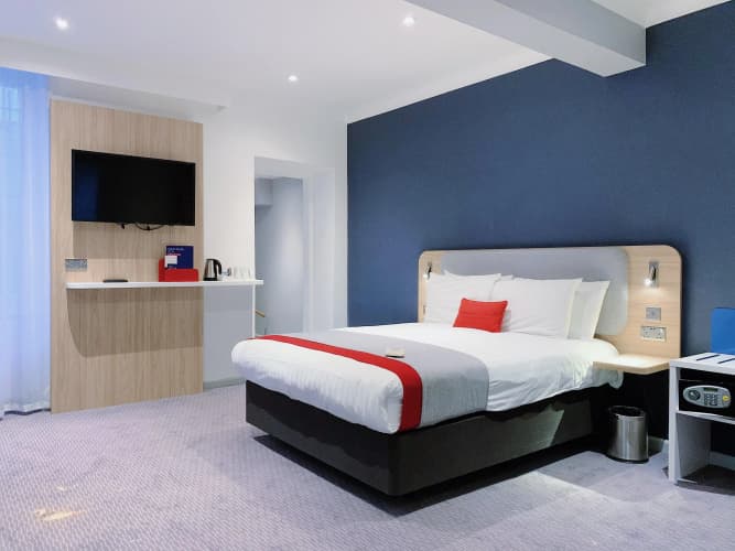 Holiday Inn Express London - Victoria photo 4