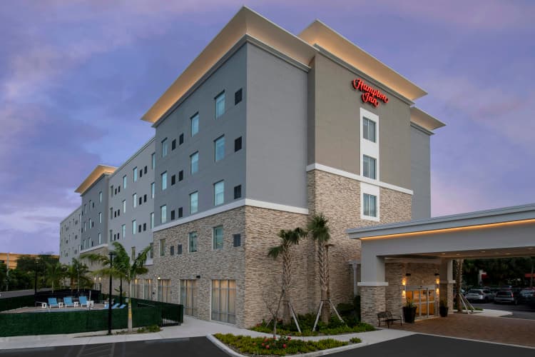 Hampton Inn Miami Airport East photo 2