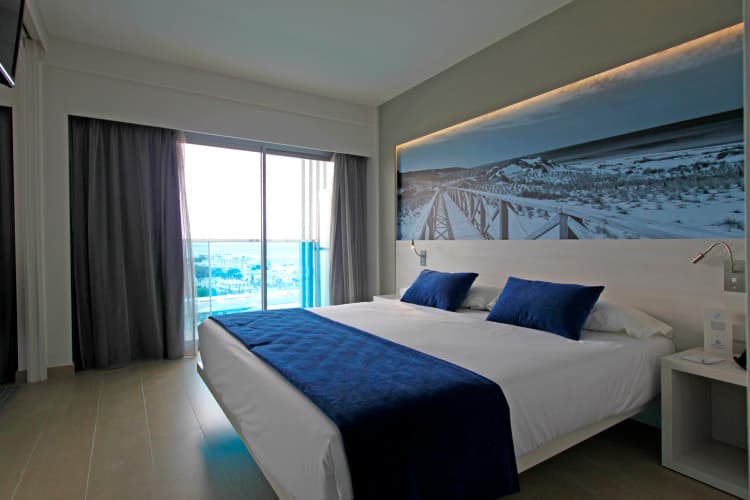 BG Tonga Tower Design Hotel & Suites photo 5