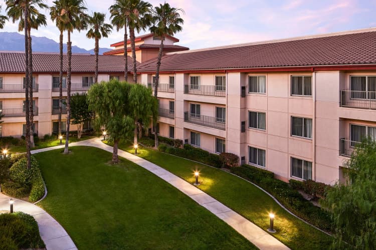 DoubleTree by Hilton Hotel Ontario Airport photo 2